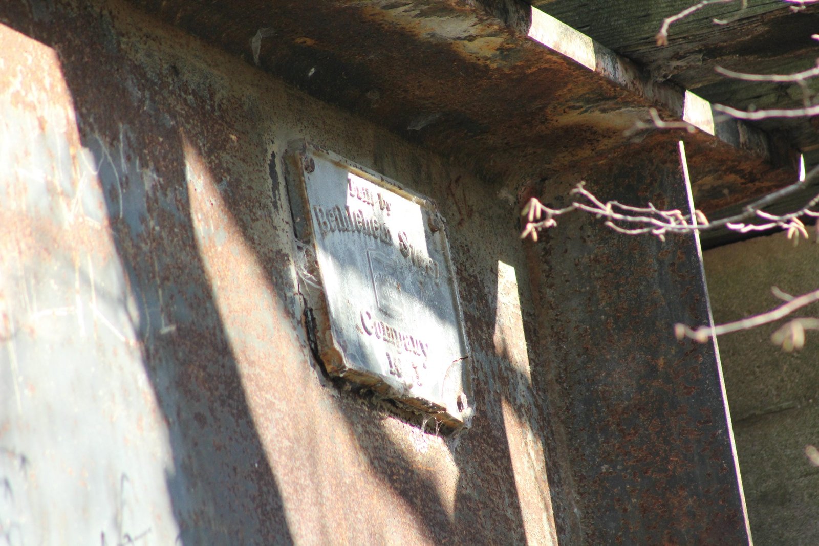 Plaque